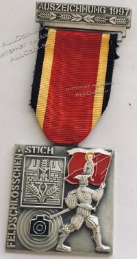 #328 Швейцария спорт Медаль Знаки. Награда по стрельбам Фельдшлоссен. Гларус. 1997 год.