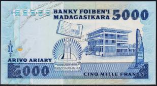 Мадагаскар 5000 франков (1000 ариари) 1988-94г. P.73в - UNC - Мадагаскар 5000 франков (1000 ариари) 1988-94г. P.73в - UNC