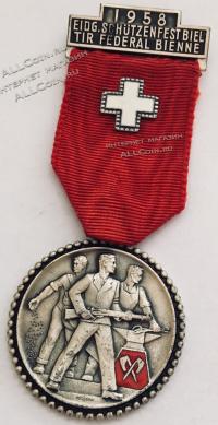 #353 Швейцария спорт Медаль Знаки. Медаль споривных стрельб. 1958 год.