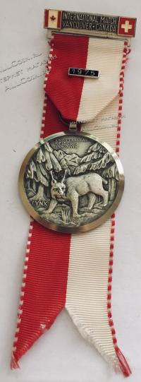 #325 Швейцария спорт Медаль Знаки. Медаль спортивно-охотничьего клуба. Рысь. 1975 год.