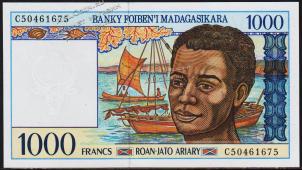 Мадагаскар 1000 франков (200 ариари) 1994г. P.76в - UNC - Мадагаскар 1000 франков (200 ариари) 1994г. P.76в - UNC