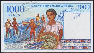Мадагаскар 1000 франков (200 ариари) 1994г. P.76в - UNC - Мадагаскар 1000 франков (200 ариари) 1994г. P.76в - UNC