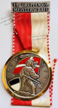 #022 Швейцария спорт Медаль Знаки