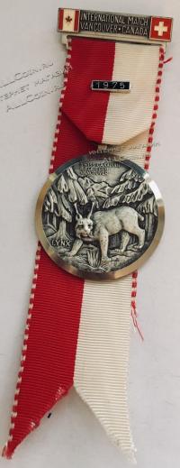 #275 Швейцария спорт Медаль Знаки. Медаль спортивно-охотничьего клуба. Рысь. 1975 год.