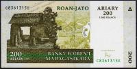 Мадагаскар 200 ариари (1000 франков) 2004(16г.) Р.87c - UNC