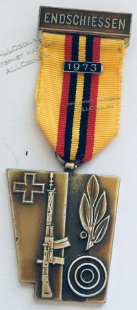 #458 Швейцария спорт Медаль Знаки. Остоновленные съемки. 1973 год.